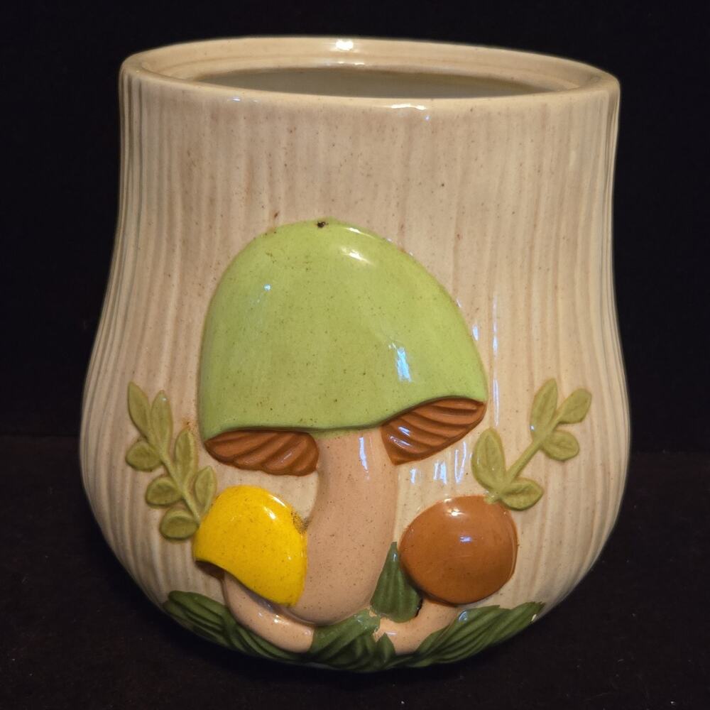Arnels Ceramic Mushroom Canister Round Beige Green Brown Yellow 8.5in NO LID
